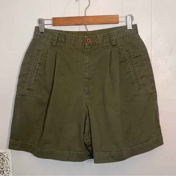 Liz Claiborne Pants - Vintage Liz Claiborne Lizwear 100% cotton olive green high waisted shorts